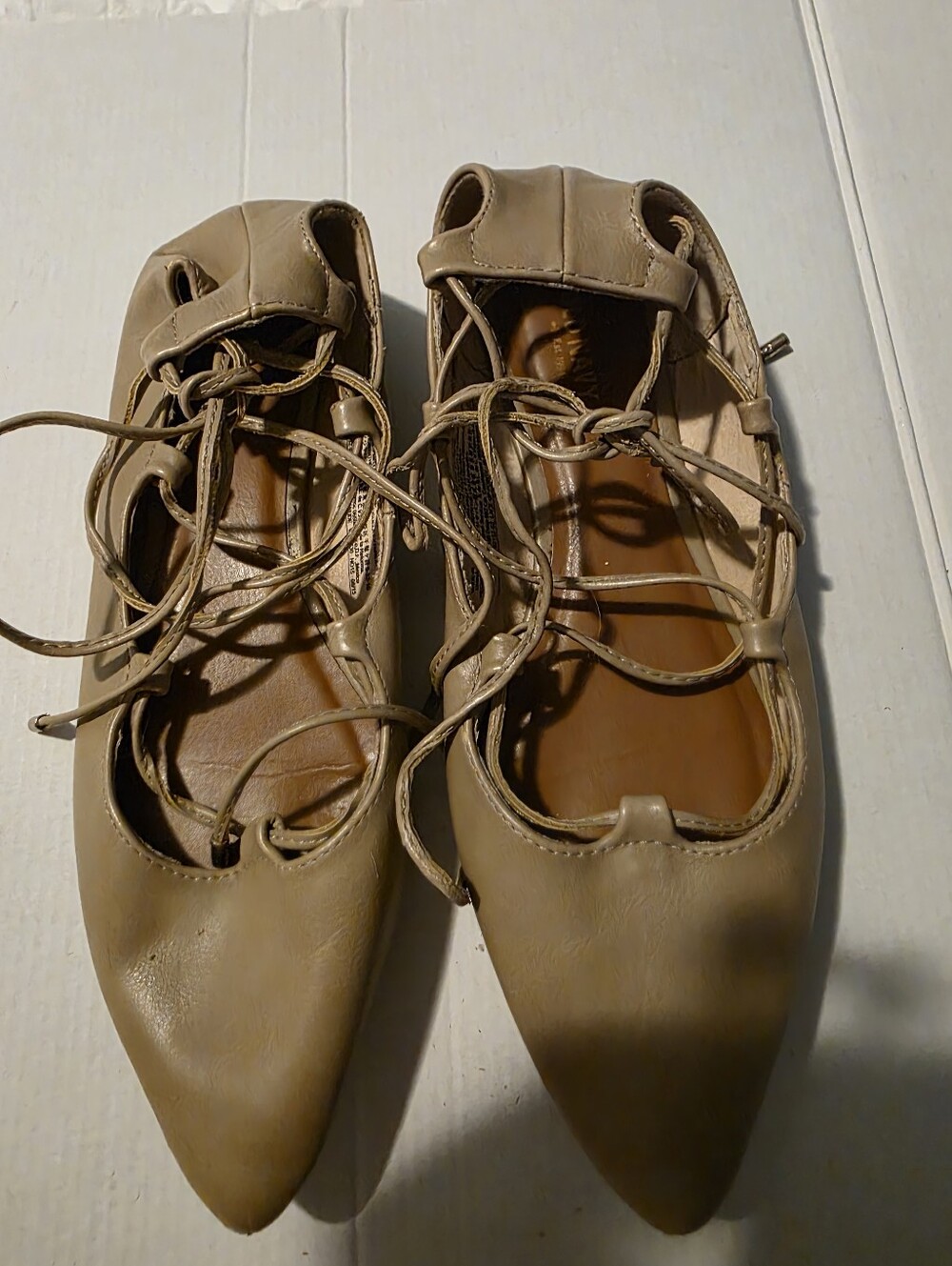 Old Navy Lace Up Pointed Toe Flats